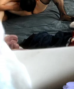 把老婆的肥逼掰开着舔最爽